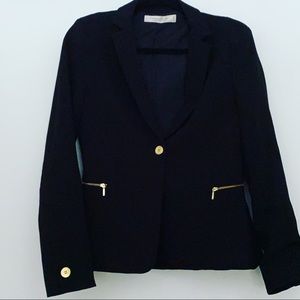 Veston noir classique et passe-partout